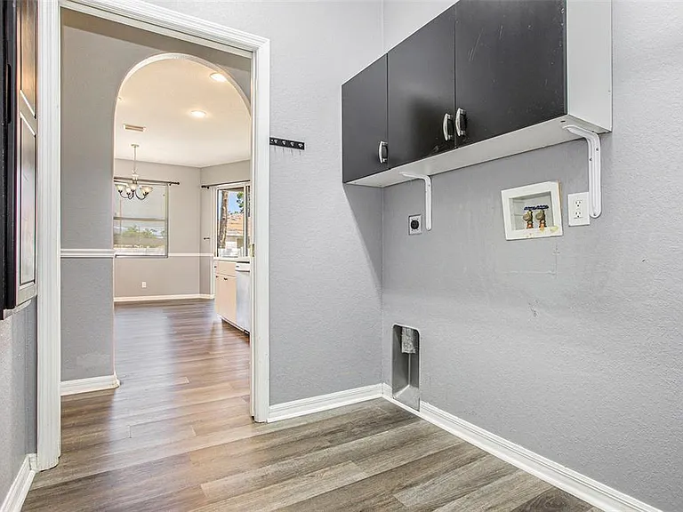1858 Norvell Ave — Photo 42