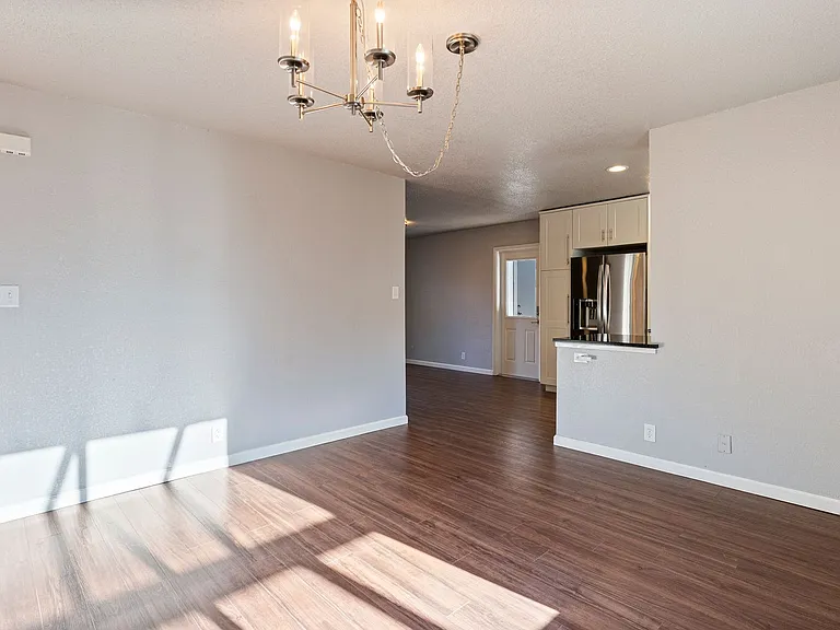 5708 Blythewood Dr — Photo 4