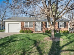 2605 Kelsey Ln, Saint Charles, MO 63301