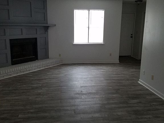 5th image of 203 Meriwood Dr