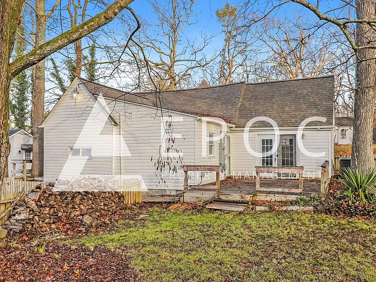 106 Spur Rd — Photo 13