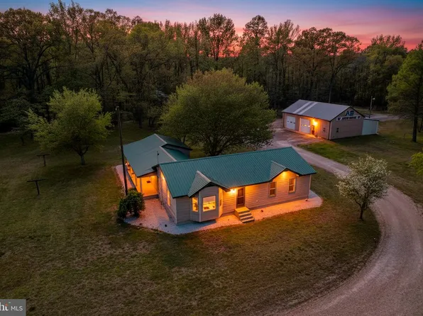 12484 Greensboro Rd, Greensboro, MD 21639