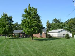 424 Hagedorn Rd, Grayville, IL 62844