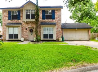 9735 Lawngate Dr, Houston, TX 77080