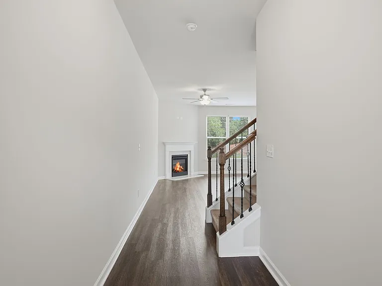 3617 Prospect Point Dr — Photo 3