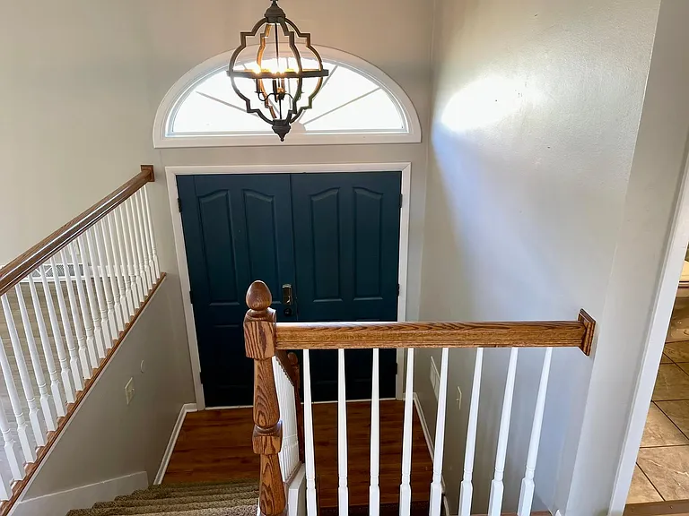 2426 Highland Cir — Photo 3