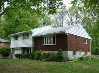 11 Archery Rd, Newburgh, NY 12550