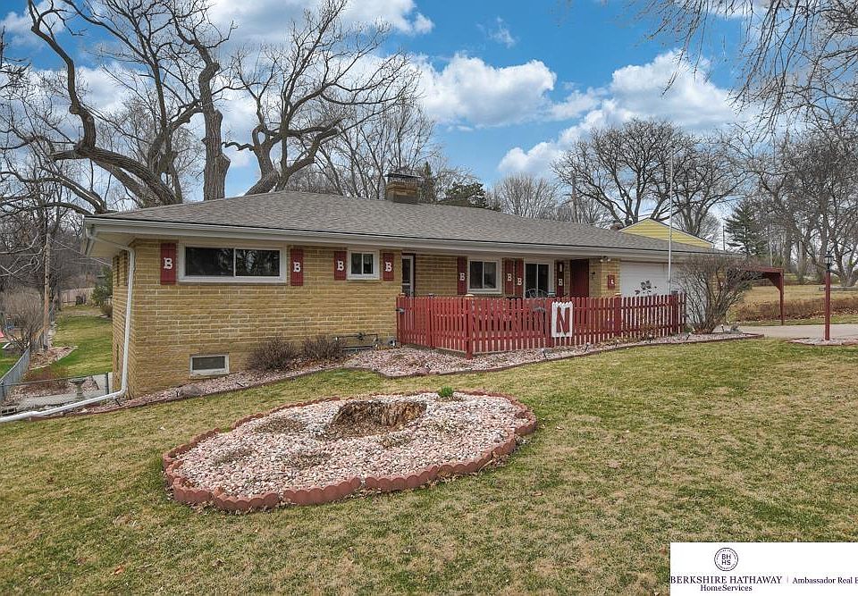 8002 Evans St, Omaha, NE 68134 Zillow