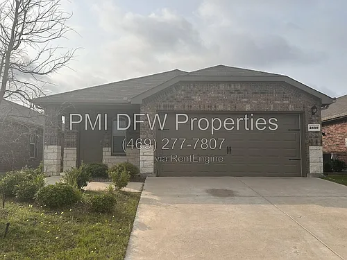 2530 Russell St Photo 1