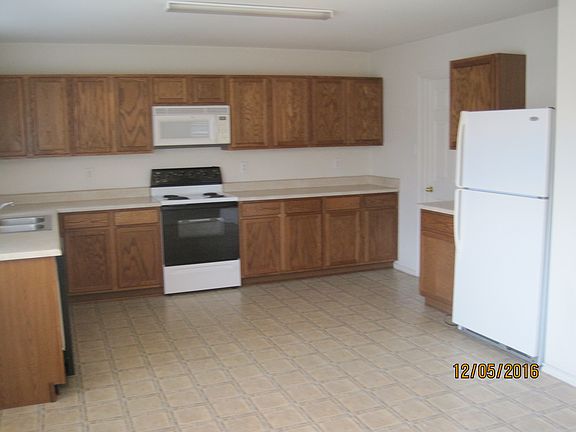 4th image of 13311 Hampton Dl #House