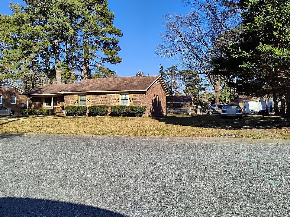 2nd image of 211 Adams Blvd