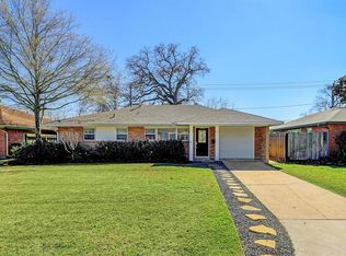 4609 Libbey Ln, Houston, TX 77092