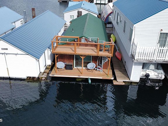 3rd image of 33671 N Macdonalds 2nd Dock