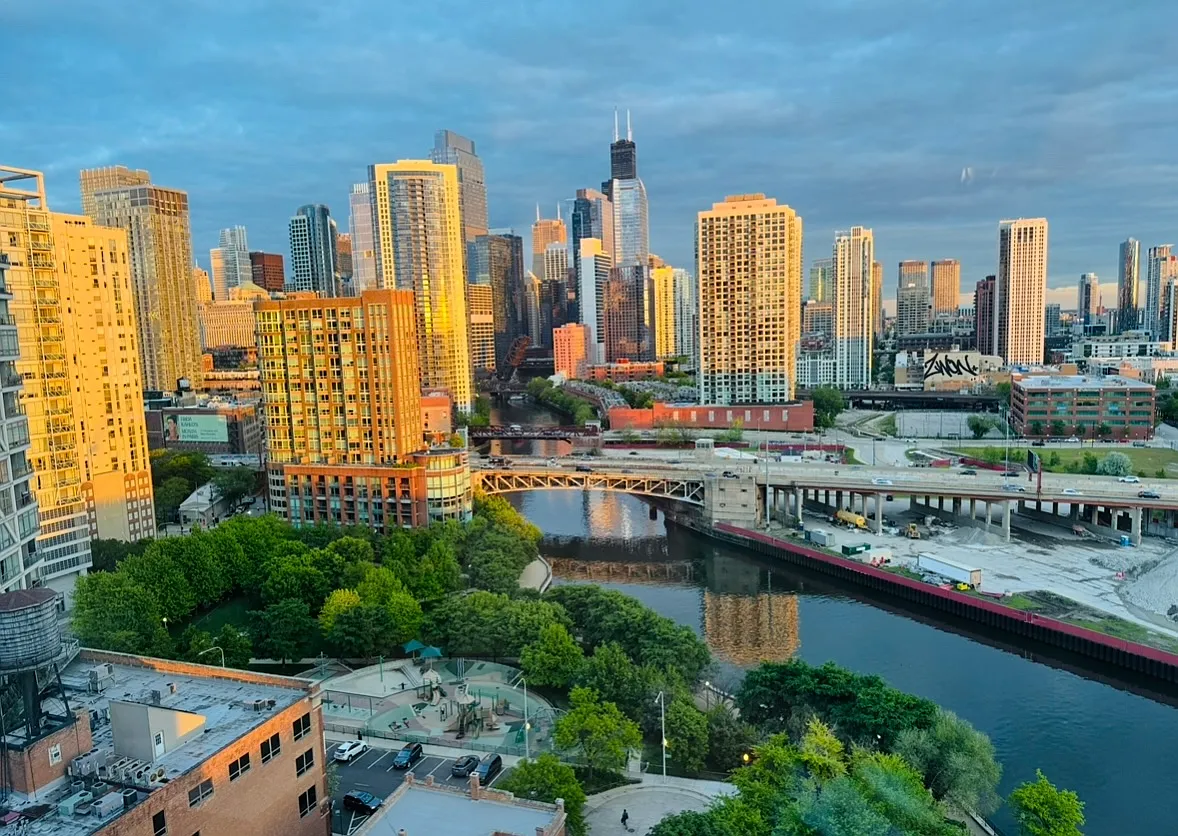 2 bed, 1200 sqft, $4,100 — Photo 1