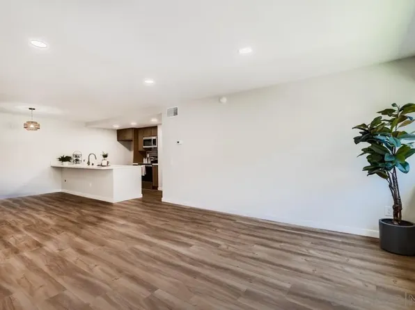 10737 San Diego Mission Rd Unit 216, San Diego, CA 92108