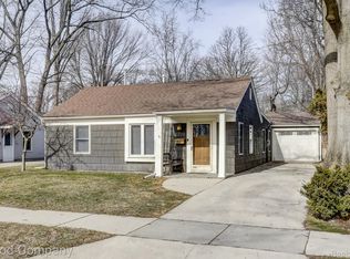 3220 Warick Rd, Royal Oak, MI 48073