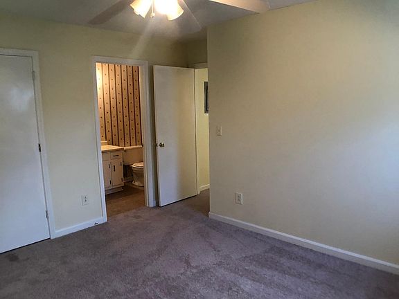 4th image of 3094 Sarah Lou Dr