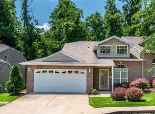 582 Newport Dr, Pittsburgh, PA 15235