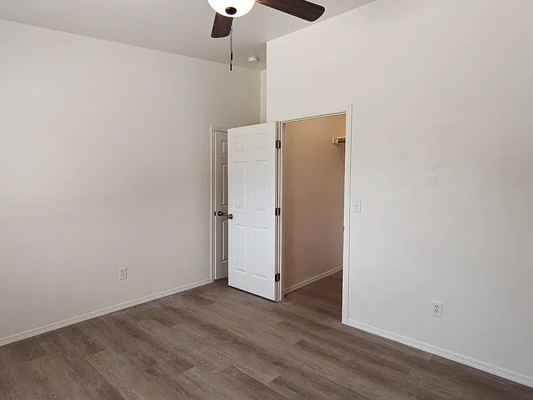 4967 S Fremont Ave #1 — Photo 12