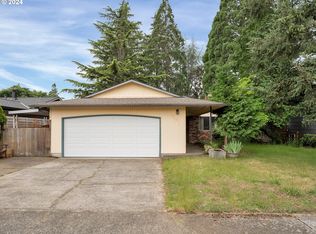 943 NE 193rd Ave, Portland, OR