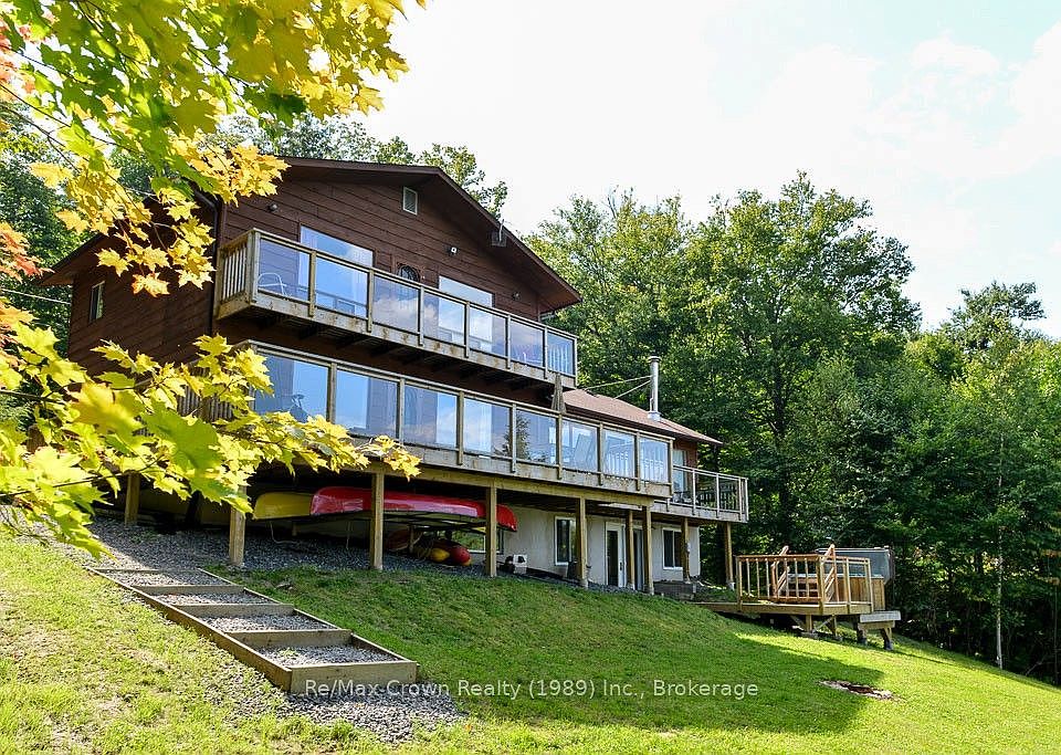 1st image of 294 Everett Dr