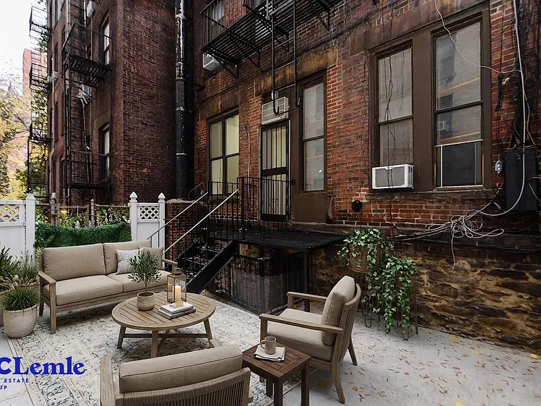305 E 78th St #1D — Photo 5