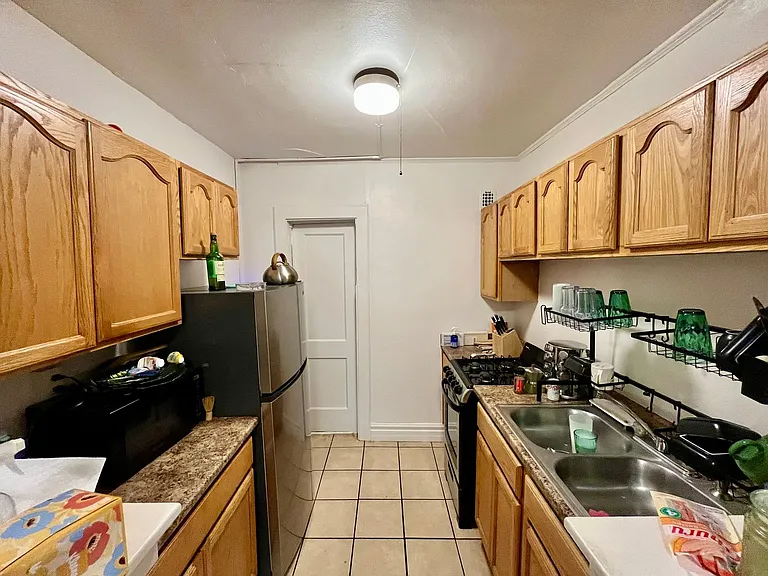 1725 E Park Pl — Photo 18