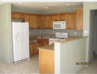 3rd image of 8273 New Leaf Ave