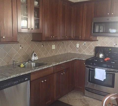 4th image of 75 White Plains Ave