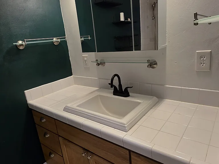 503 Valleyview Rd — Photo 5