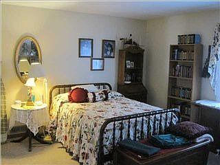 4th image of 501 General Gibson Dr