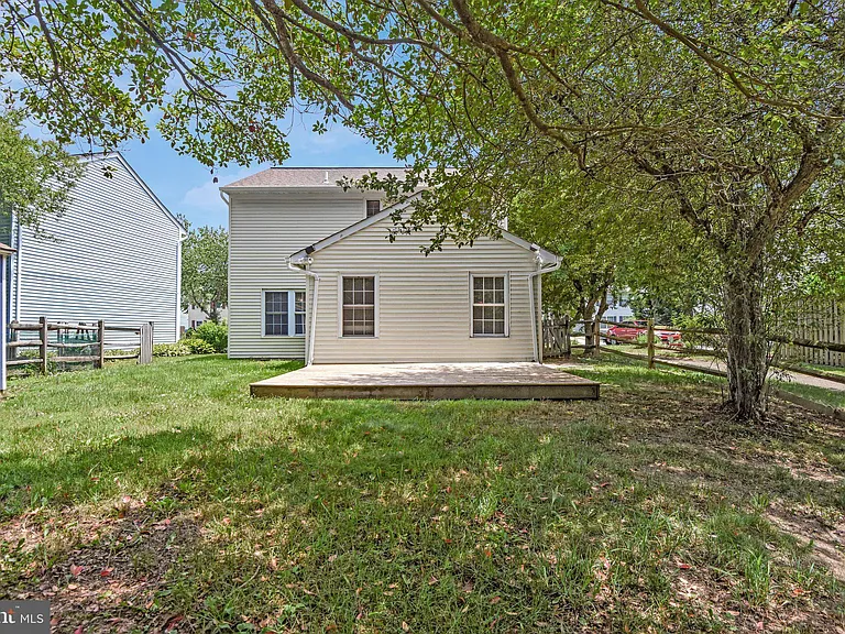 4037 Broadbill Cir — Photo 36