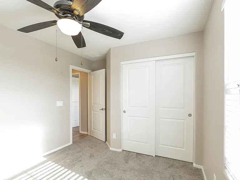 5804 S 10th Dr — Photo 14
