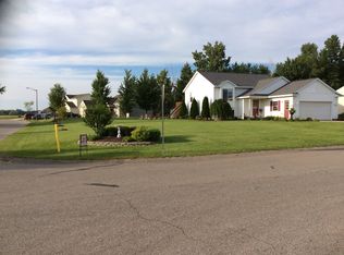 11349 Barkton Dr, Holland, MI 49424