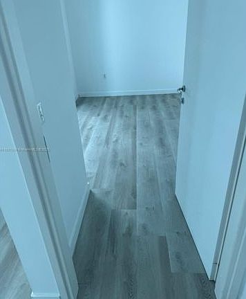 4th image of 300 S Biscayne Blvd APT 1802