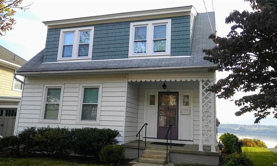 1st image of 374 N Montgomery St
