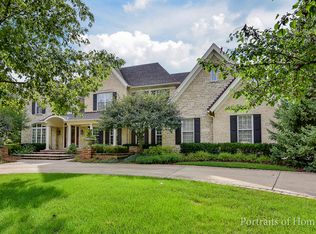 3S406 Saddle Ridge Ct, Warrenville, IL 60555