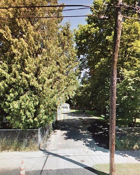1st image of 222 Hall Ave #24