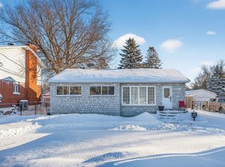 991 Blair Rd, Ottawa, ON K1J7M9