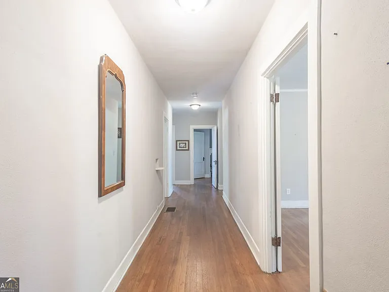356 Jackson St — Photo 7