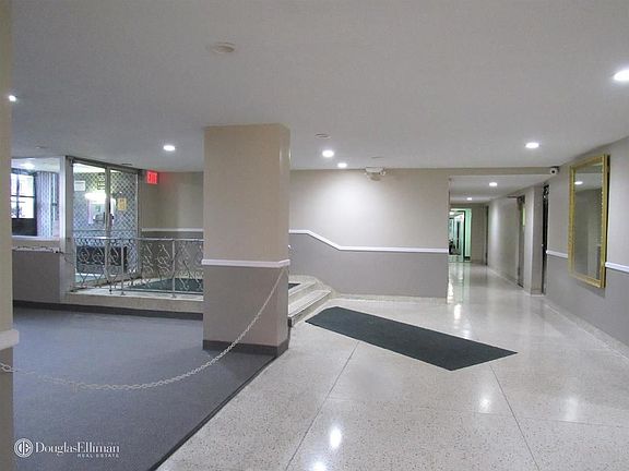2nd image of 17545 88th Ave APT 7R