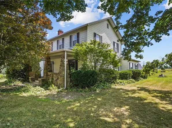 3079 W South Range Rd, Columbiana, OH 44408