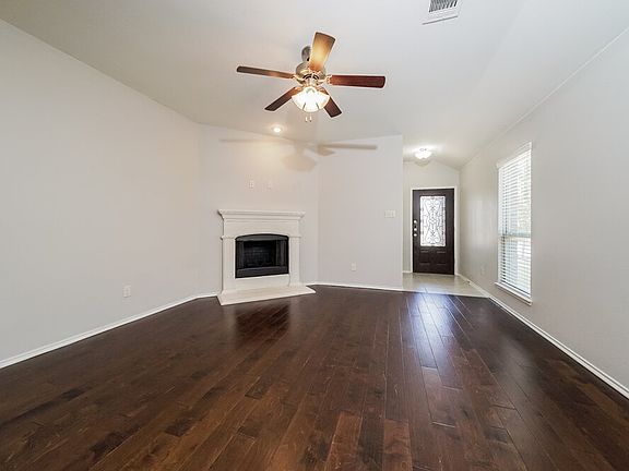 3rd image of 8909 Deadwood Ln