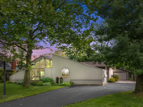 3515 Summit Ave, Highland Park, IL 60035