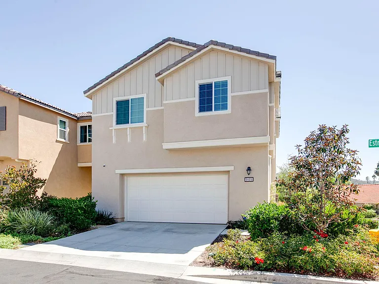 5605 Estrella Way — Photo 10