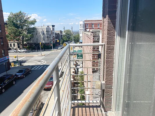 Rented by Corcoran | media 39