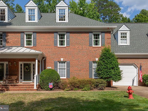 2nd image of 3912 Corbin Hall Ln