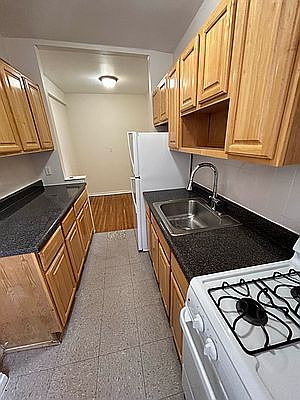 5th image of 35-35 75th St #3