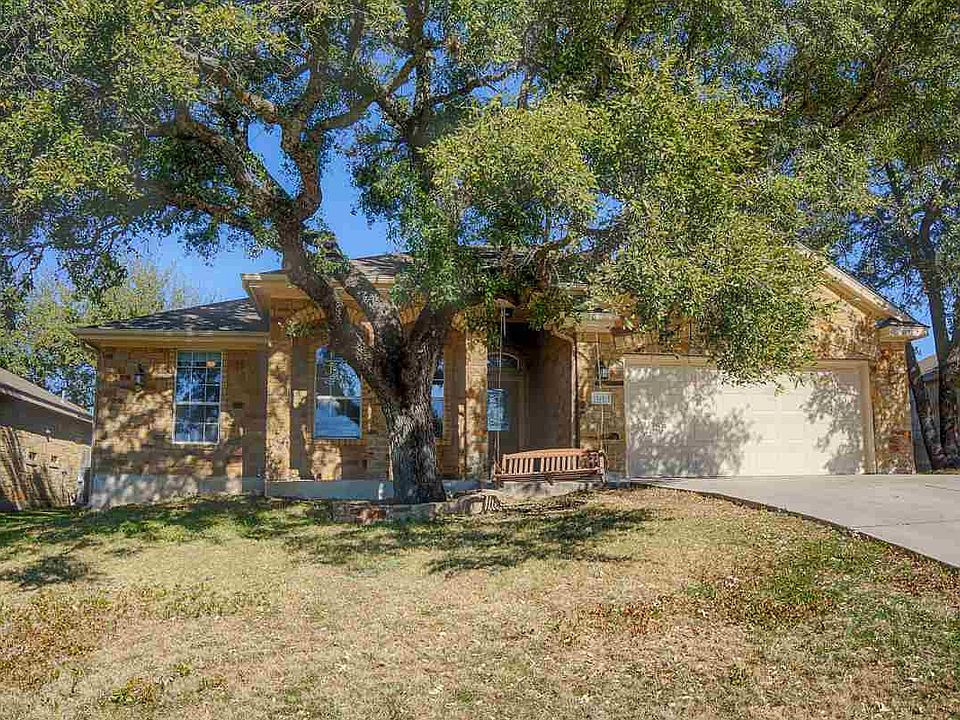 1st image of 121 E Wildflower Blvd