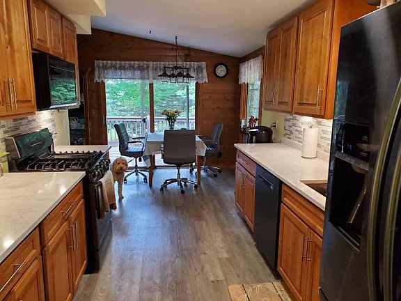 3rd image of 8165 Forest Wood Ln